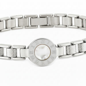 Timeless Silver Link Bracelet - Image 2